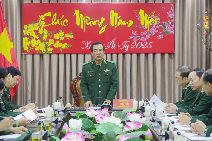 Tư lệnh Bộ đội Biên phòng, Trung tướng Lê Đức Thái phát biểu trung-tuong-le-duc-thai-phat-bieu-dong-vien-can-bo-chien-si-bdbp-tinh-lao-cai.jpg