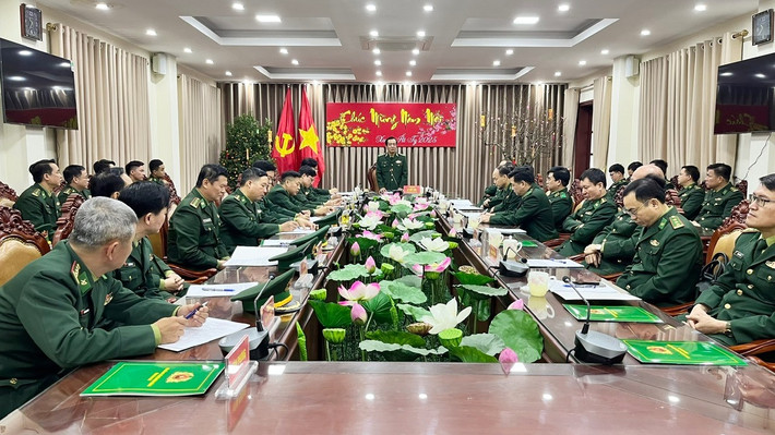 Quang cảnh cuộc làm việc quang-canh-buoi-lam-viec-cua-bo-tu-lenh-bdbp-tai-bo-chi-huy-bdbp-tinh-lao-cai.jpg