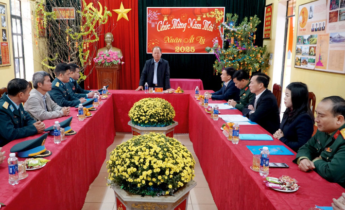 Phó trưởng Đoàn ĐBQH chuyên trách tỉnh Lào Cai Sùng A Lềnh phát biểu. Ảnh: Vân Thảo img-20250115-123438.jpg