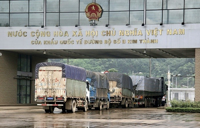 Lào Cai tạm thời dừng hoạt động xuất nhập cảnh qua cửa khẩu do mưa lũ. Ảnh: Báo Đầu tư Kim_Thanh.jpg