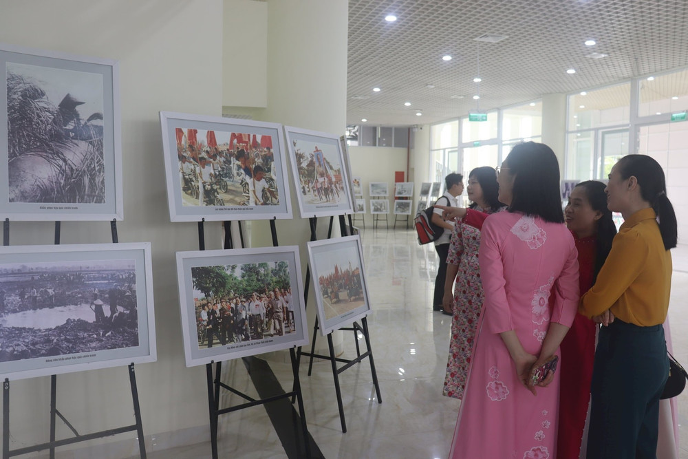 Triển lãm nhằm ôn lại truyền thống đấu tranh cách mạng kiên cường của quân và dân Bình Thuận. Nguồn: Báo Bình Thuận img-8277.jpg