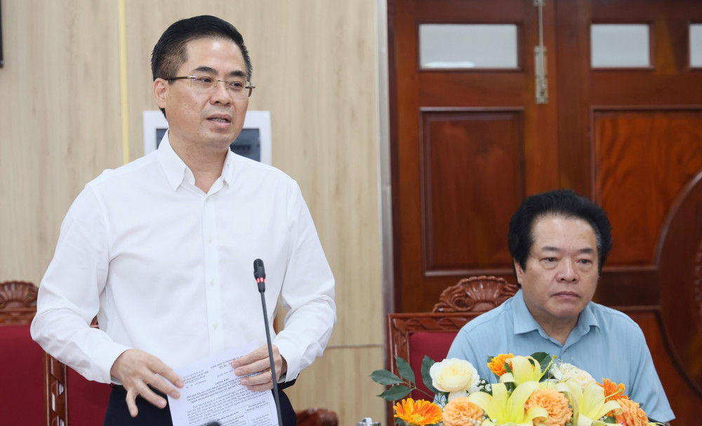 Phó Bí thư Tỉnh ủy, Chủ tịch UBND tỉnh Quảng Ngãi Nguyễn Hoàng Giang phát biểu 1r5a5447.jpg