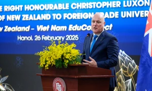 Thủ tướng New Zealand giao lưu với sinh viên Trường Đại học Ngoại thương