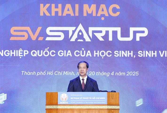 Bộ trưởng Bộ GD-ĐT Nguyễn Kim Sơn phát biểu tại buổi lễ. Ảnh: Trần Hiệp c7.jpg