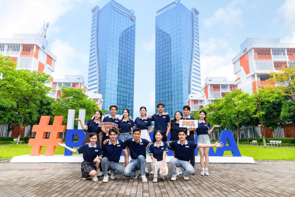 Sinh viên Đại học Phenikaa z6510854237427-db6cb2e4a32ddbbf5323f7fe1dd148bf.jpg