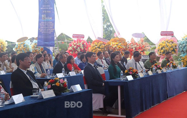Quang cảnh buổi lễ. Ảnh: HỒ ĐIỂM viewimageaspx.jpg