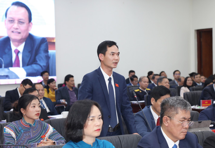 Đại biểu Hà Tất Định (Tổ đại biểu huyện Bắc Hà). Ảnh: An Nhiên 0r2a4415.jpg