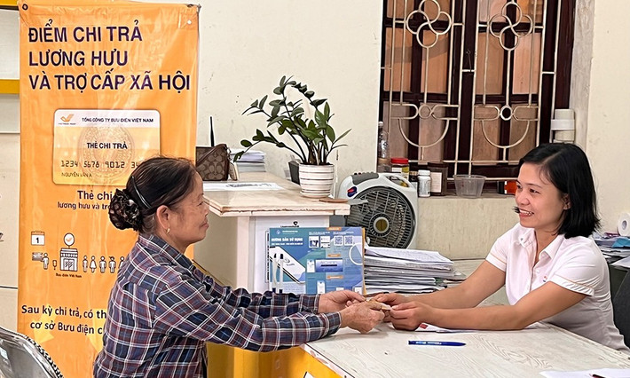 Bảo đảm chi trả lương hưu, trợ cấp BHXH đầy đủ, chính xác, kịp thời cho người hưởng. Ảnh: BH 1140e52f-c59c-485e-97dc-082f5e29cc1b.png