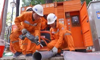 Quyết tâm bảo đảm dòng điện trong ngày hội thống nhất non sông