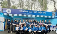 Trường Đại học Điện lực thu hút học sinh và phụ huynh tại Ngày hội tư vấn tuyển sinh