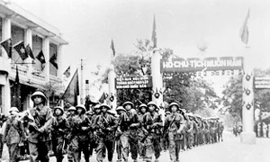 Sáng 10.10.1954, cánh quân của Đại đoàn 308 tiến vào tiếp quản Thủ đô