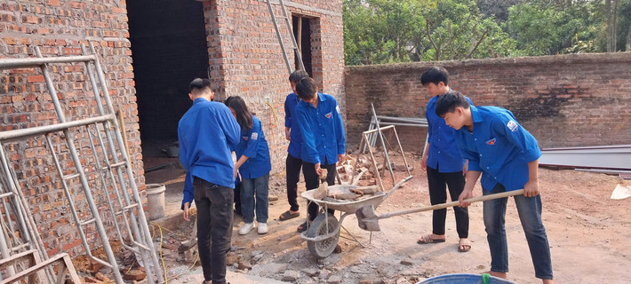 Dự án tình nguyện “Hỗ trợ xóa nhà tạm, nhà dột nát” của Tỉnh đoàn Bắc Giang được Trung ương Đoàn lựa chọn là một trong 14 công trình thanh niên tiêu biểu toàn quốc năm 2024. canh-2.jpg