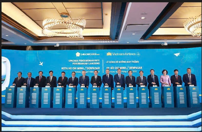 Trong khuôn khổ chuyến thăm cấp Nhà nước của Tổng bí thư Tô Lâm đến Indonesia, Vietnam Airlines đã chính thức công bố khai thác đường bay thẳng giữa TP. Hồ Chí Minh và Denpasar, thủ phủ Bali từ tháng 6.2025. Ảnh VNA 98ee76deffe34ebd17f2.jpg