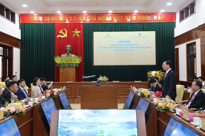 Thỏa thuận này sẽ góp phần thúc đẩy các hoạt động quảng bá, xúc tiến đầu tư, thương mại, du lịch và hàng không. Ảnh VNA anh-4-thoa-thuan-nay-se-gop-phan-thuc-day-cac-hoat-dong-quang-ba-xuc-tien-dau-tu-thuong-mai-du-lich-va-hang-khong-anh-vna.jpg