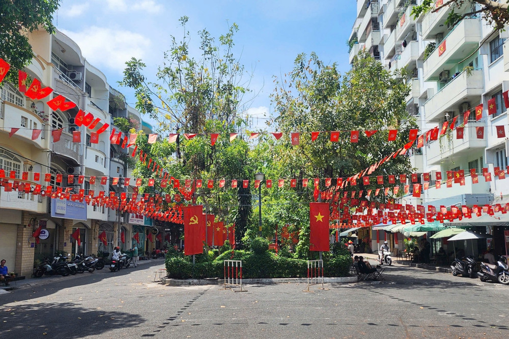 Một khu dân cư tại phường Tân Định, quận 1 0224.jpg