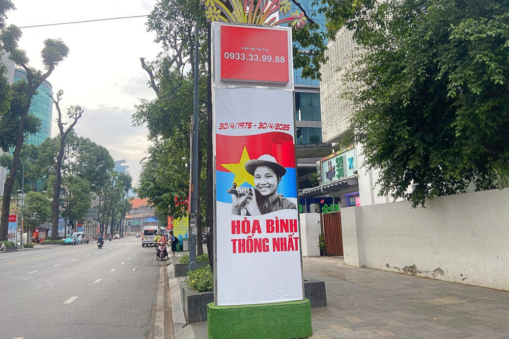 Không khí chào đón ngày vui thống nhất non sông đang lan toả khắp nơi bd190aa20a.jpg