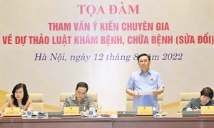 Chủ tịch Quốc hội Vương Đình Huệ: Sửa Luật Khám bệnh, chữa bệnh phải giúp ngành y tế gỡ được vướng mắc, khó khăn