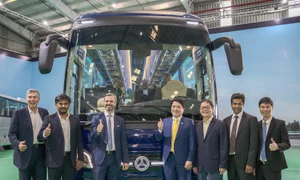 Lễ công bố hợp tác chiến lược THACO AUTO – DAIMLER BUS và giới thiệu xe bus cao cấp Mercedes-Benz