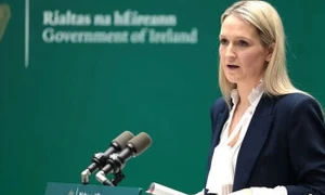 Ireland hình sự hóa hành vi lôi kéo trẻ em phạm tội