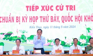 Phó Thủ tướng Chính phủ Trần Lưu Quang cùng Đoàn ĐBQH thành phố Hải Phòng tiếp xúc cử tri huyện Kiến Thụy