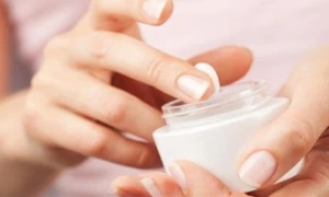 Bộ Y tế đình chỉ lưu hành, thu hồi sản phẩm Sáp nẻ Vaseline