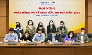 Khối thi đua III – Văn phòng Quốc hội ký giao ước thi đua năm 2022