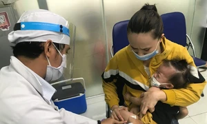 TP Hồ Chí Minh triển khai Chiến dịch tiêm bổ sung vaccine uốn ván-bạch hầu cho trẻ 7 tuổi