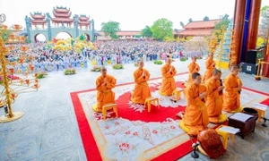 Trang nghiêm, trật tự, an vui đúng truyền thống Phật giáo