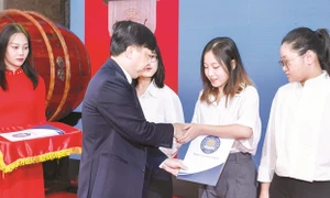 Trường Đại học Thương mại tuyển sinh chương trình đào tạo mới định hướng chuyên sâu nghề nghiệp quốc tế