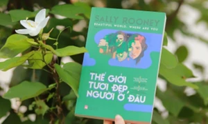 Giao lưu giới thiệu sách "Thế giới tươi đẹp người ở đâu"