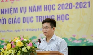 Bộ Giáo dục - Đào tạo lý giải việc yêu cầu địa phương dừng tuyển thẳng vào lớp 10 bằng chứng chỉ IELTS