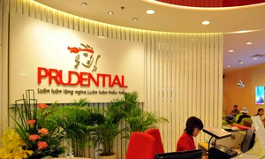 Muôn vàn hoàn cảnh đến ngân hàng “bị gài” mua bảo hiểm Prudential