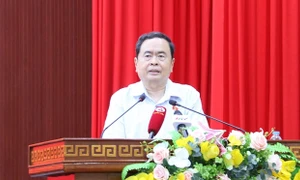 Phó Chủ tịch Thường trực Quốc hội Trần Thanh Mẫn tiếp xúc cử tri huyện Vị Thủy, tỉnh Hậu Giang