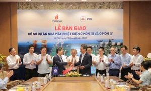 Petrovietnam tiếp nhận bàn giao hồ sơ Dự án Nhà máy Nhiệt điện Ô Môn III và Ô Môn IV