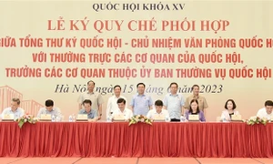 Chủ tịch Quốc hội Vương Đình Huệ dự Lễ ký Quy chế phối hợp giữa Tổng Thư ký Quốc hội với Thường trực các cơ quan của Quốc hội