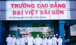 100 suất học bổng đến với cán bộ, chiến sĩ đã công tác tại quần đảo Trường Sa và nhà giàn DK1