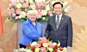 Chủ tịch Quốc hội Vương Đình Huệ tiếp Bộ trưởng Tài chính Hoa Kỳ Janet Yellen