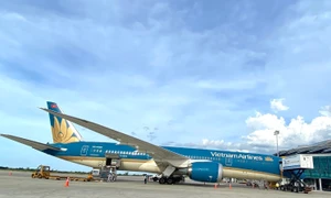 Huế: Nhà Ga T2 Phú Bài lần đầu tiên đón máy bay Boeing 787 của Vietnam Airlines