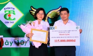 Bệnh viện Đa khoa Trung ương Cần Thơ chia sẻ khó khăn với bệnh nhân