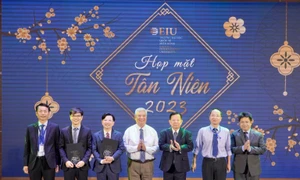 Trường Đại học Quốc tế Miền đông phấn đấu hoàn thành 6 nhiệm vụ trọng tâm năm 2023