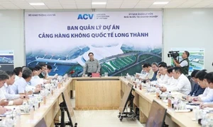 Thủ tướng đề nghị khắc phục hạn chế để đạt mục tiêu xây dựng sân bay Long Thành