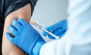 Biến thể phụ XBB lây lan nhanh hơn, vaccine vẫn là cách phòng bệnh tốt nhất