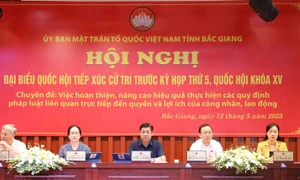 Bắc Giang: Cử tri kiến nghị tạo điều kiện về cơ chế để cho người lao động mua nhà ở xã hội