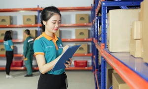 Viettel Post: Doanh thu xuống đáy 11 quý gần đây, lợi nhuận sụt giảm so với cùng kỳ