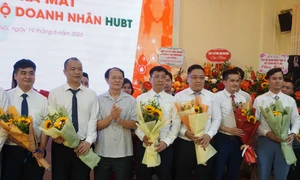 Trường Đại học Kinh doanh và Công nghệ Hà Nội ra mắt Câu lạc bộ doanh nhân