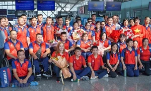 Đoàn thể thao người khuyết tật Việt Nam lên đường dự ASEAN Para Games 12