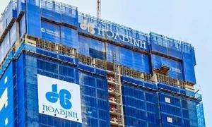 Hậu 'nội chiến', cổ phiếu HBC của Hòa Bình Group vào diện hạn chế giao dịch