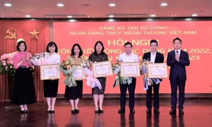 Vietcombank: Đảng ủy Trụ sở chính tổ chức thành công Hội nghị công tác Đảng