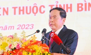 Phó Chủ tịch Thường trực Quốc hội Trần Thanh Mẫn dự Lễ công bố Nghị quyết thành lập thành phố Tân Uyên, Bình Dương