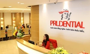 Prudential nói gì về vụ nghệ sĩ Kim Tử Long phản ánh mất trắng tiền đóng bảo hiểm?